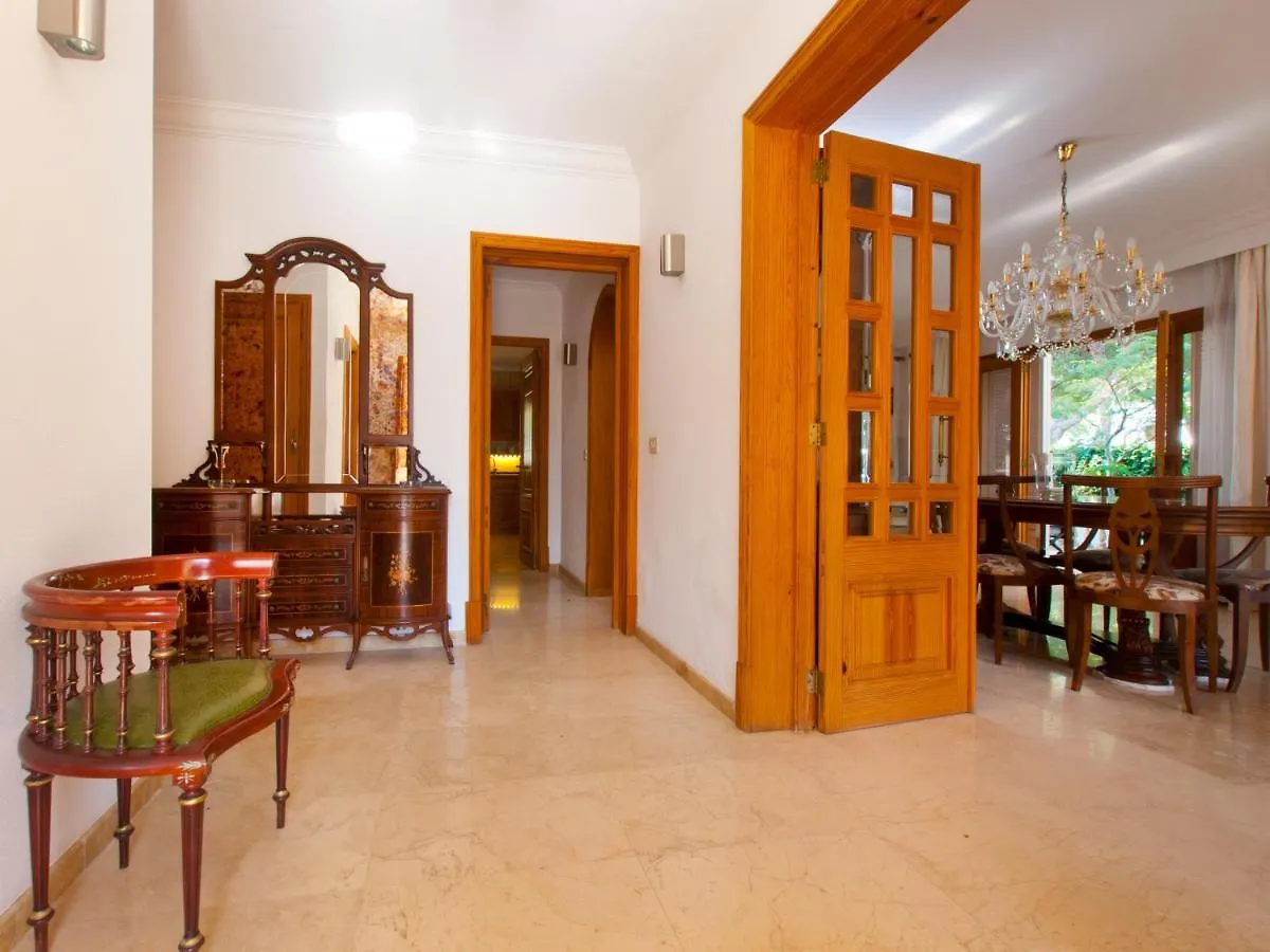 Villa Tita de Manresa, con jardines y vista mar Alcúdia